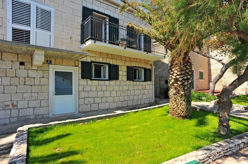 Holiday Home Lucica Sutivan Exterior photo