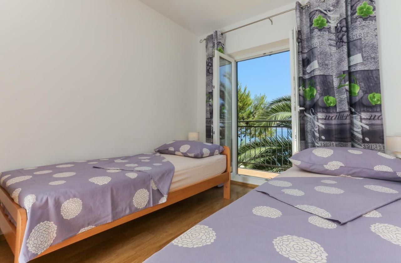 Holiday Home Lucica Sutivan Exterior photo